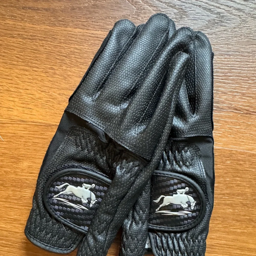 Women’s Black Riding Gloves - unbranded Equestrian - Picture 2 of 2